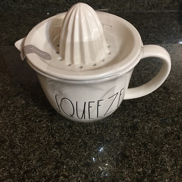 💥SOLD!💥Rae Dunn Juicer - Picture 2 of 2